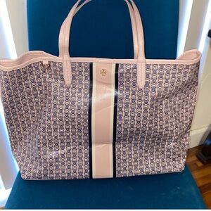 Tory Burch Gemini Link Large Tote Bag in Pink and Blue